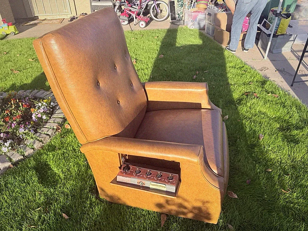 Vintage Recliner With Working Massage PICK UP ONLY